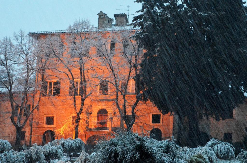 B&B Villa Dei Priori モンサンポーロ・デル・トロント エクステリア 写真